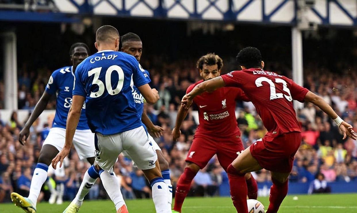 利物浦对阵埃弗顿,一战定生死的简单介绍 利物浦对阵埃弗顿,一战定生死的简单介绍