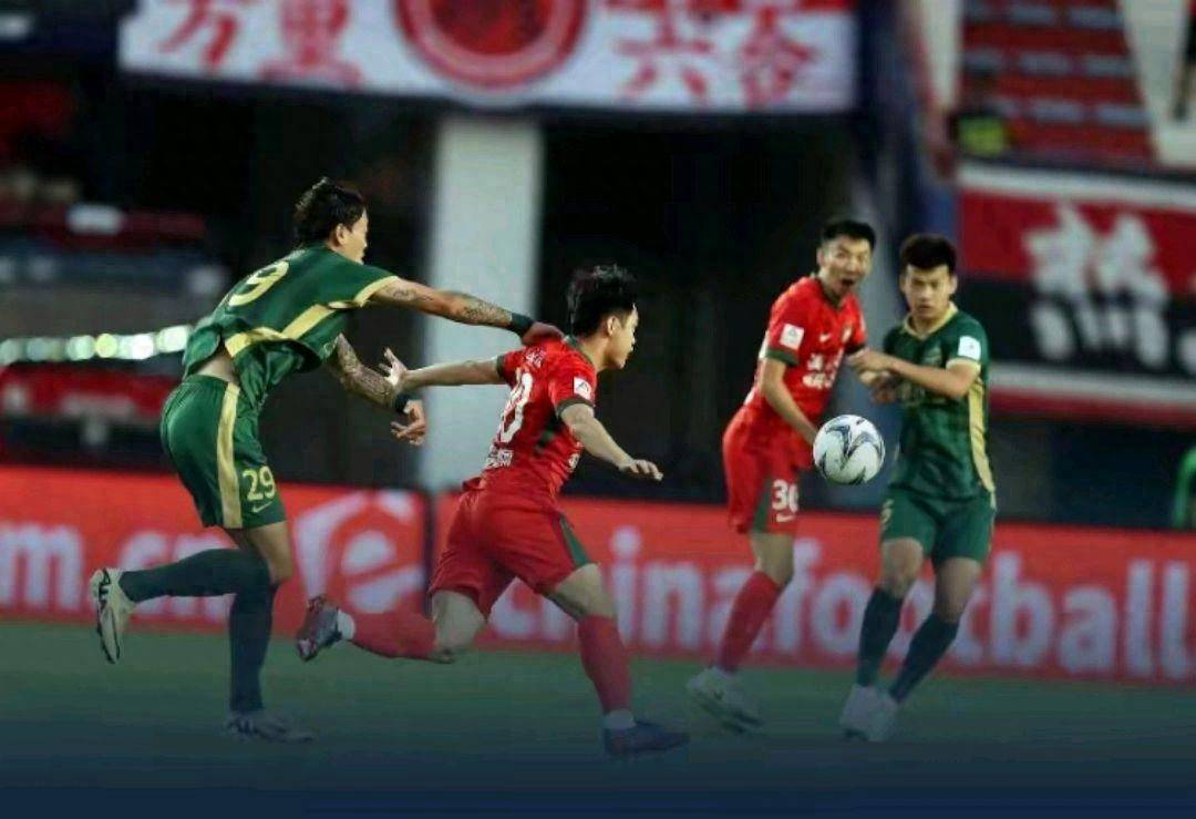 关于激战赛场:中国队士气高昂,逆转胜利的信息 关于激战赛场:中国队士气高昂,逆转胜利的信息