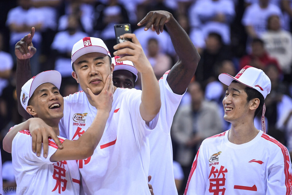 od体育下载-关于德国游泳选手稳获冠军，强势进军的信息